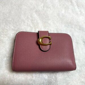LIKE NEW Coach Tabby Wallet, peony.  Discontinued color.  FAST SHIPPER.